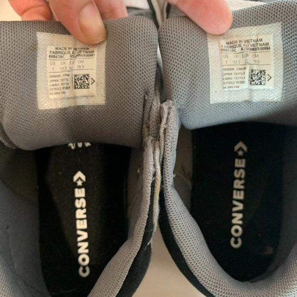 Boys Sz 1 Chuck Taylor Converse All Star Axel Street Urchin Canvas Mid Shoes New - Picture 15 of 15